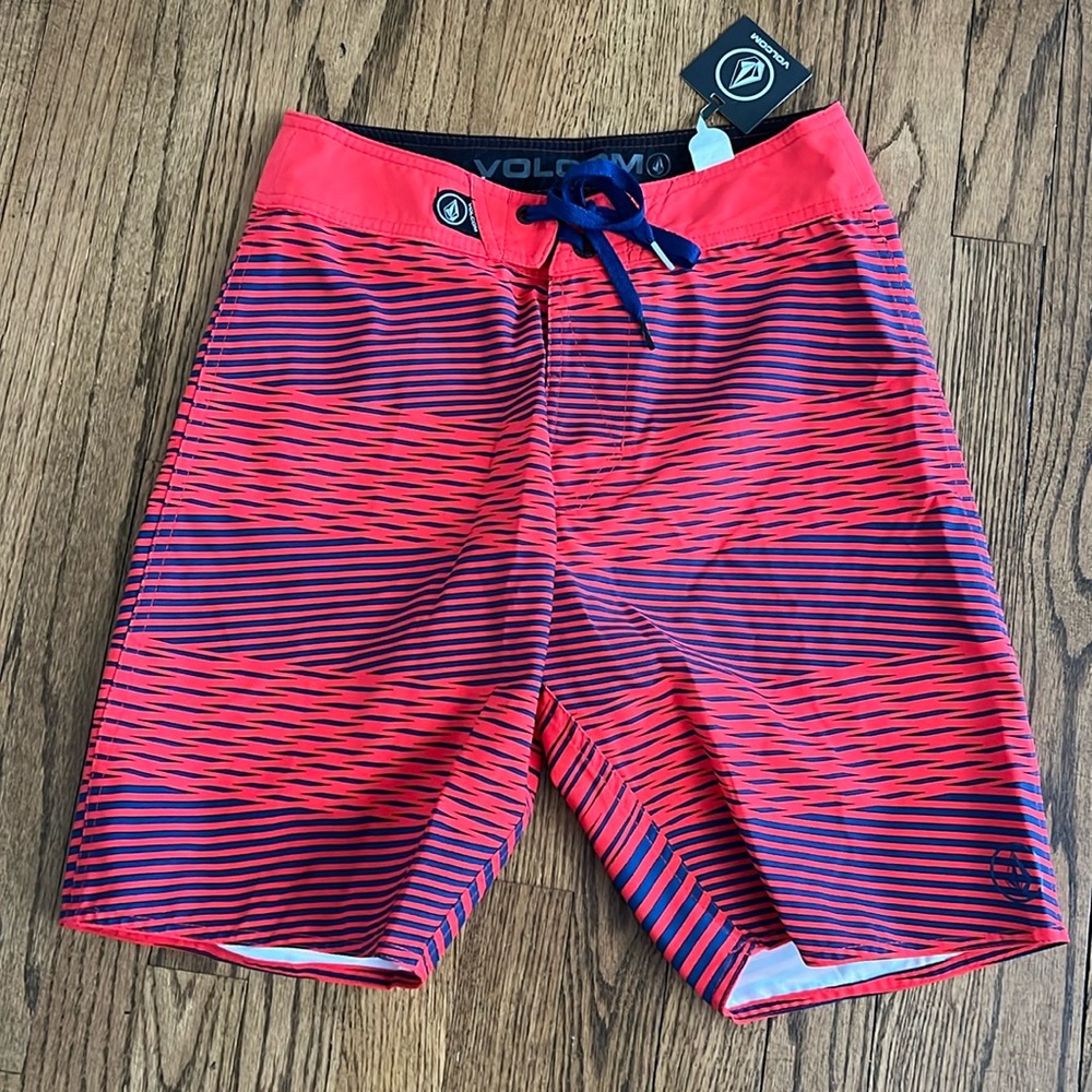 Volcom 38th Double Weaver Board Shorts 28 red blue NWT